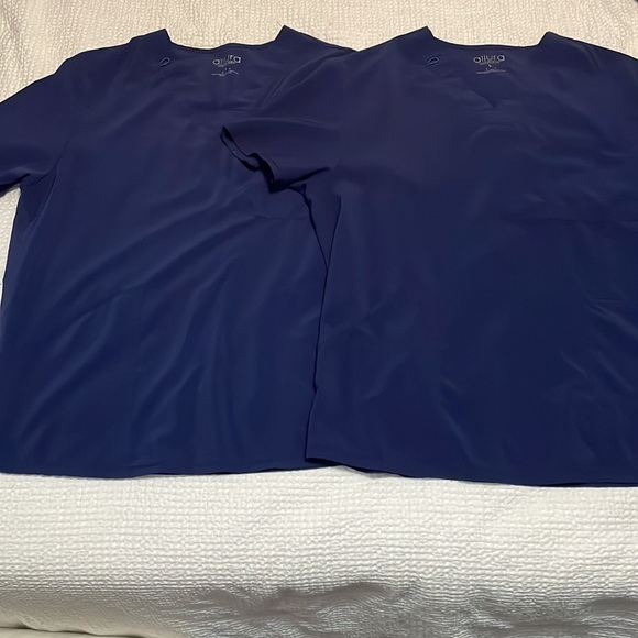 Cherokee Allura Navy Scrub Top - Picture 3 of 3